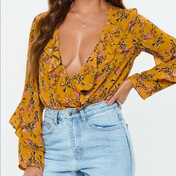 Missguided Floral Bodysuit with Tie Front - Picture 3 of 3